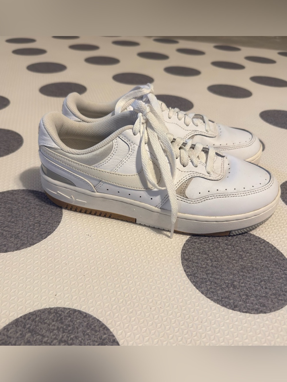 Nike Gamma Force White Light Bone Sneakers 8.5 DX9176-103